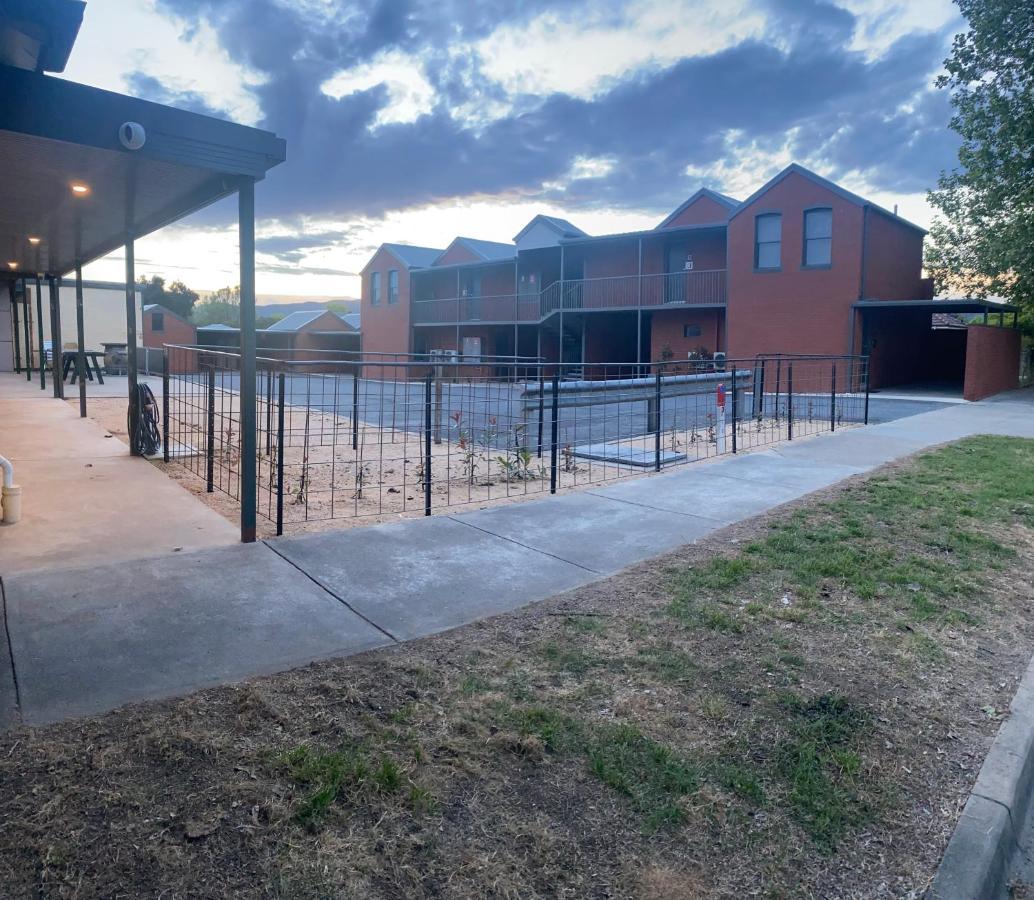 Railway Motel Myrtleford Εξωτερικό φωτογραφία
